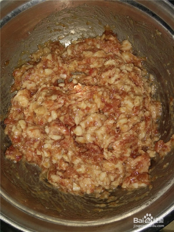 水萝卜葱花猪肉包