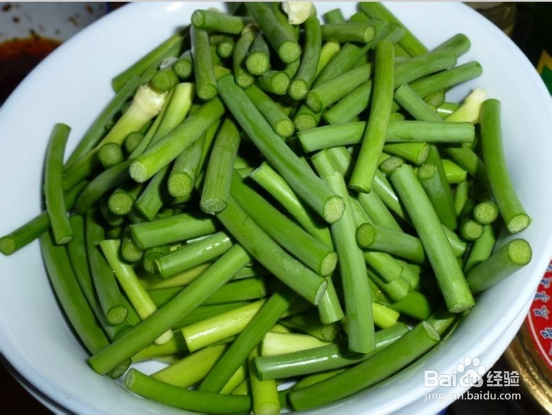 家常菜蒜苗炒肉的做法