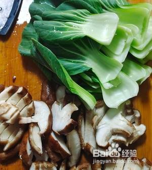 怎么才能做出超级好吃的香菇青菜