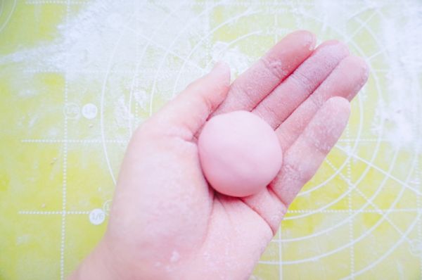 花生流沙猪猪汤圆