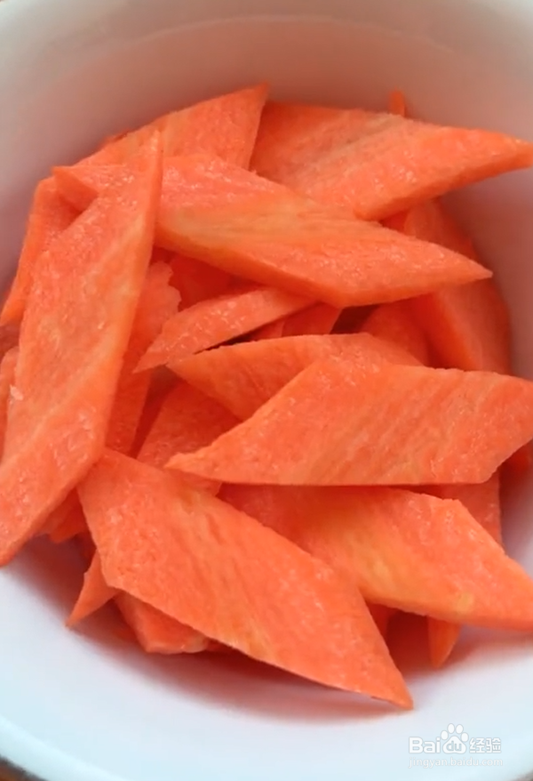 肉末芹菜这么做才好吃