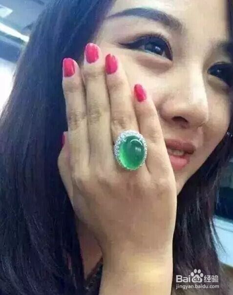 女士戒指的佩戴方法