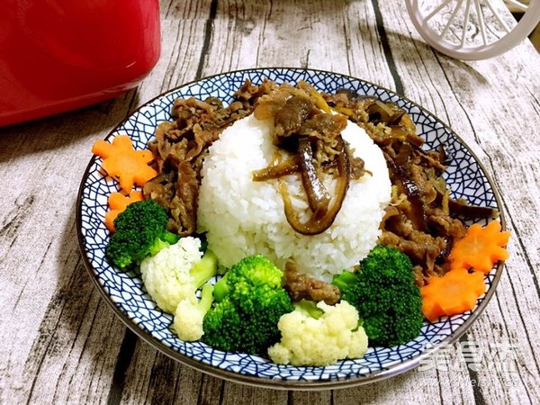 美味肥牛盖饭