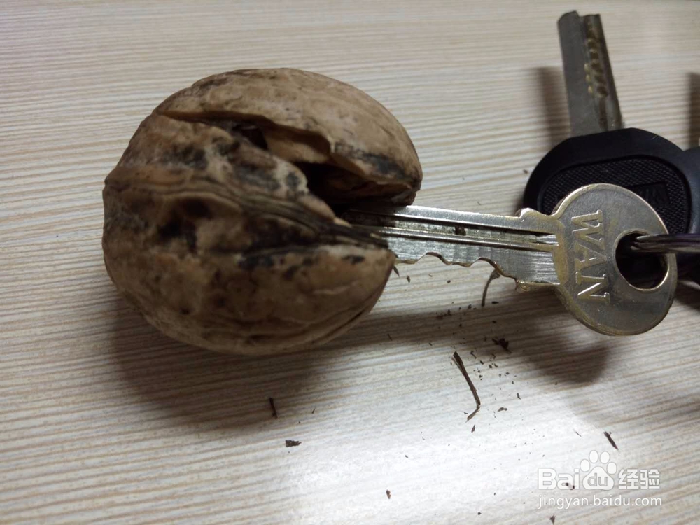 巧开核桃：核桃从来都不是砸着吃的