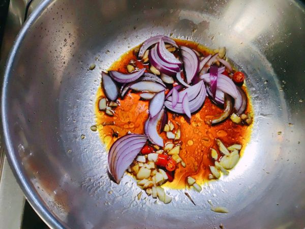 捞汁凉皮香干拌黄瓜