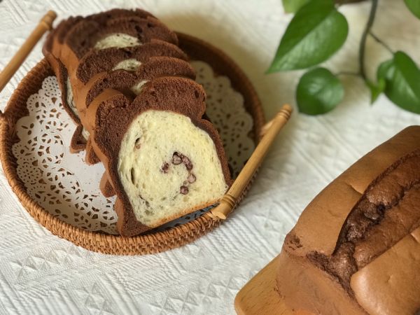 蛋糕和面包的双重结合 蜜豆黑钻吐司