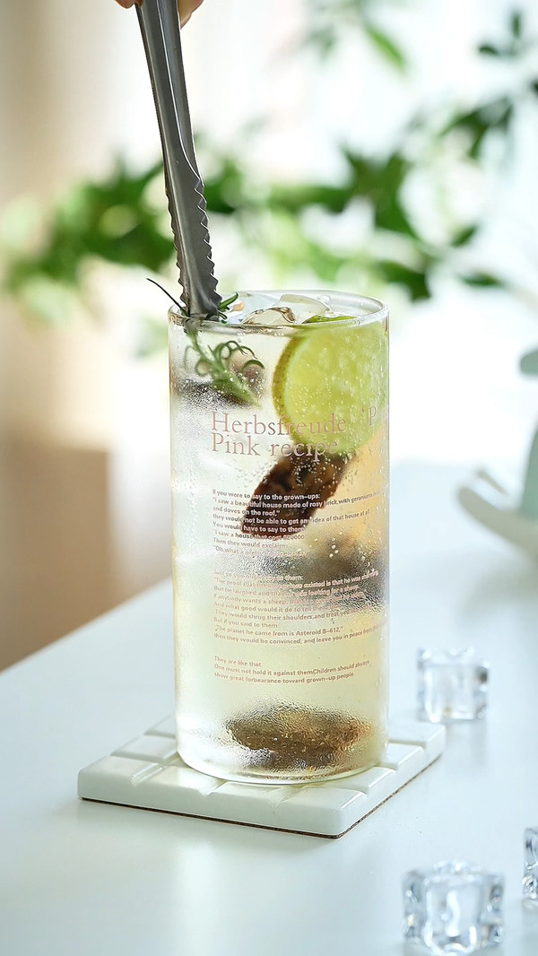 话梅青柠气泡水