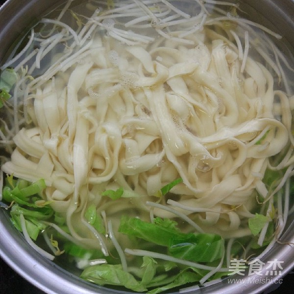 油泼三棱面的做法