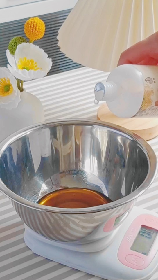 柠香冬翅广式月饼