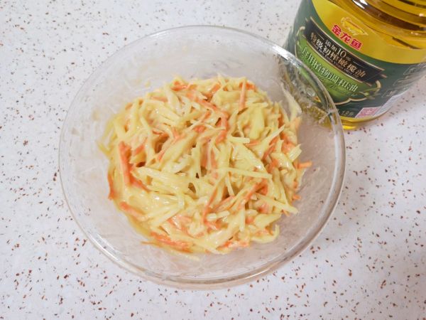 焦香土豆丝鸡蛋饼