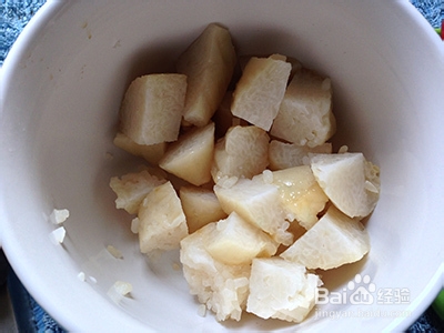 粽子创新吃法——粽香豆沙芒果捞