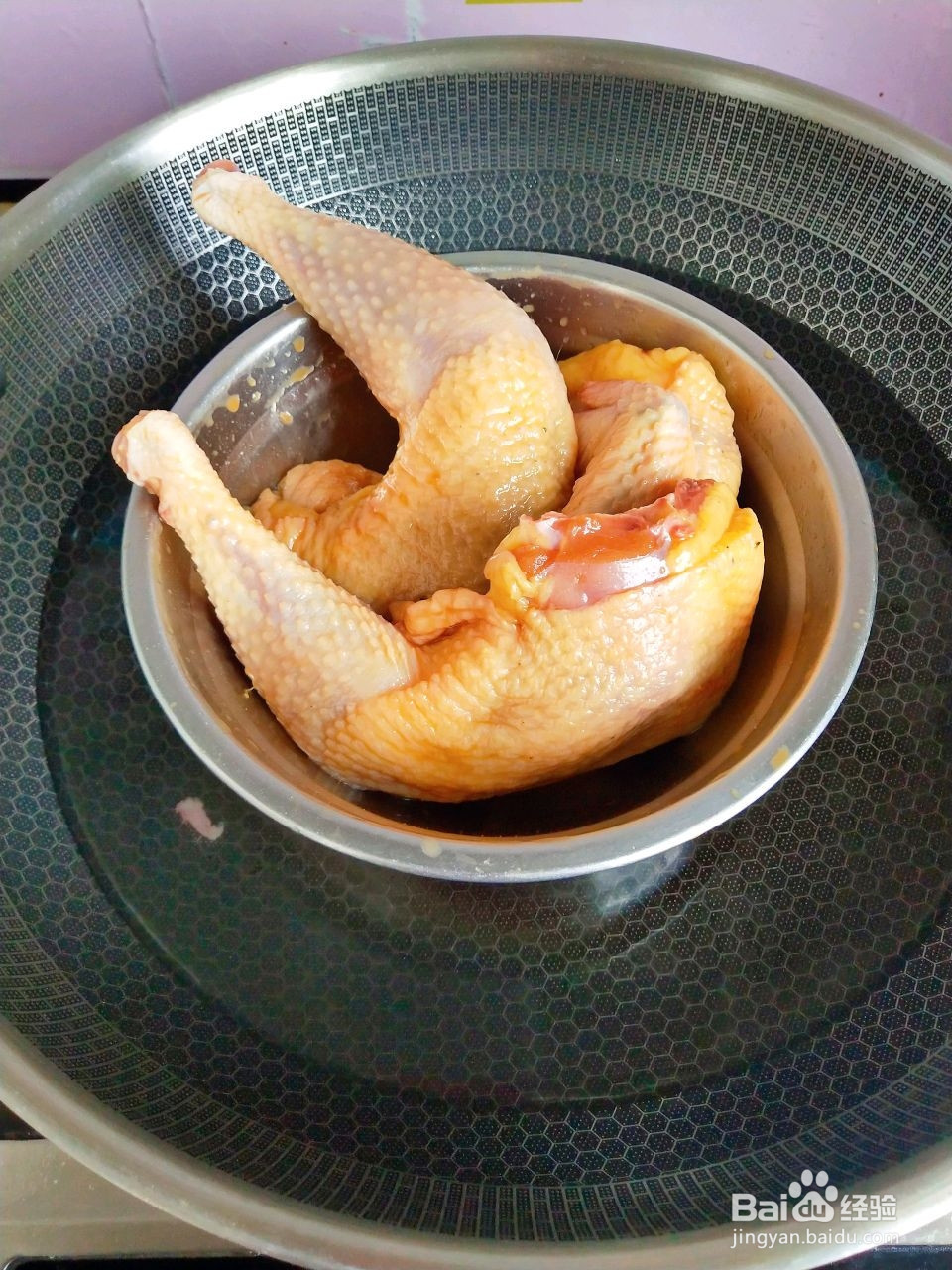 鲜嫩盐焗手撕鸡的做法