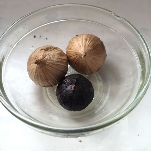 黑蒜松茸炖水鸭