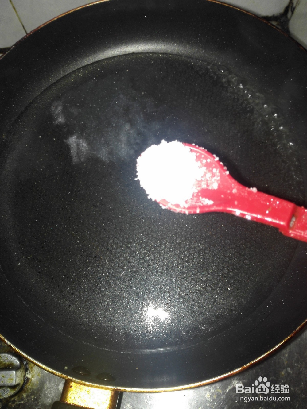 怎样做香葱辣椒米粉糊？