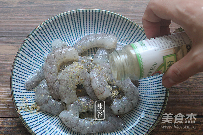 芦笋炒虾仁的做法