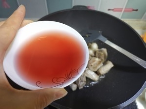 酸酸甜甜超好吃的糖醋排骨的做法