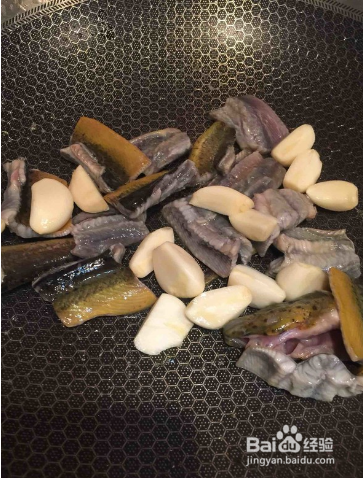 美味大蒜烧黄鳝