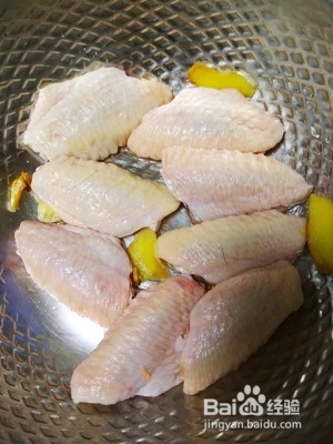 如何制作奥尔良烤鸡翅