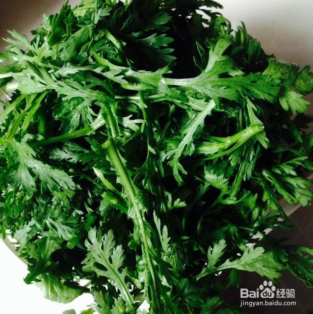 味美鲜香的上汤茼蒿菜