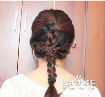 韩式麻花辫发型扎法，让你如邻家女孩般清纯
