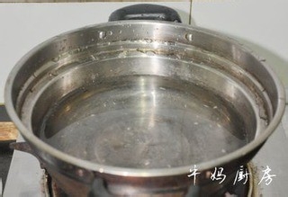 滋补极品:海参龙骨汤