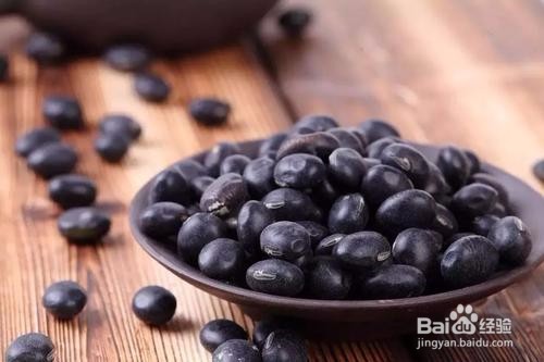 吃黑豆的好处是什么，黑豆的功效与作用是什么