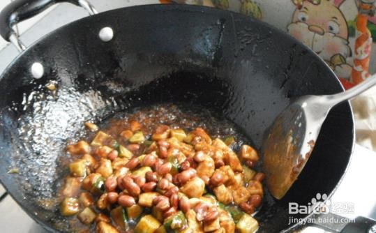 怎样做酱爆鸡丁