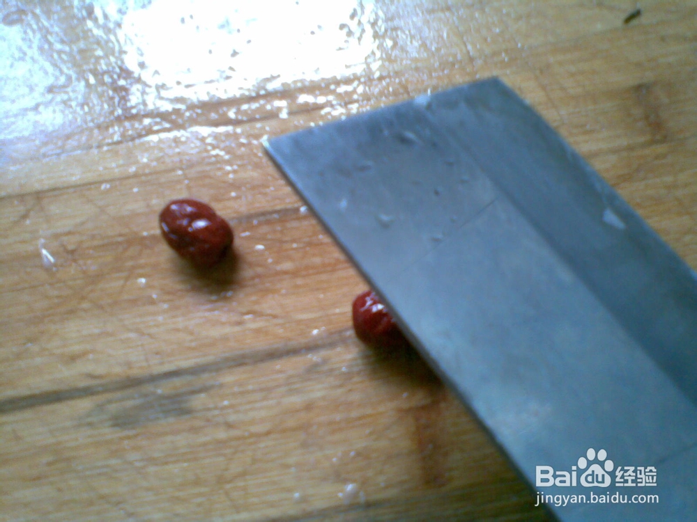 莲藕猪手汤烹制方法