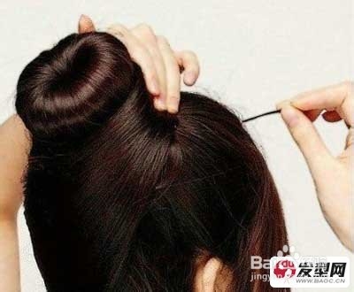 清新优雅丸子头扎法