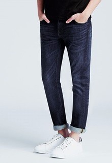 男装搭配--牛仔外套如何穿出稳重柔和的印象