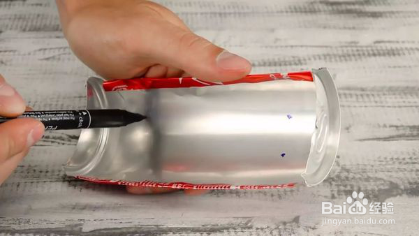 怎样用易拉罐做烧烤炉