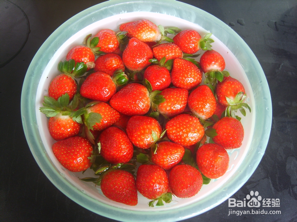 草莓圣诞老人蛋糕