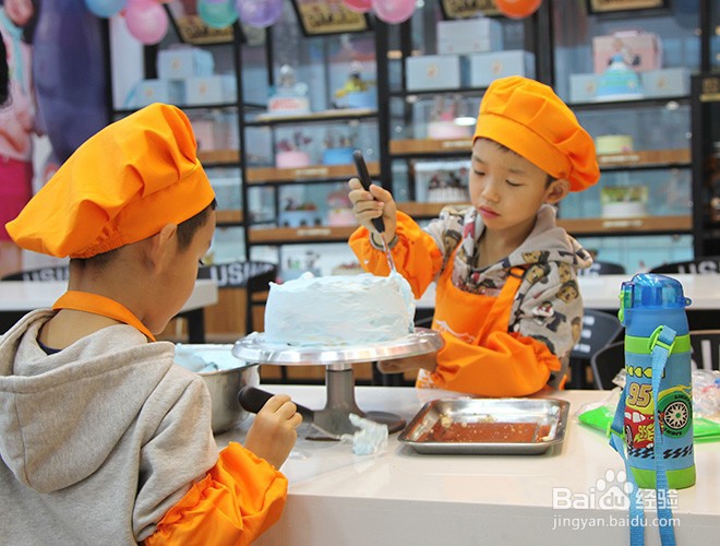 开陶艺店的过程中如何降低成本