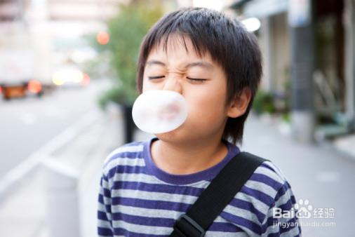 如何预防航空性中耳炎,保护耳朵