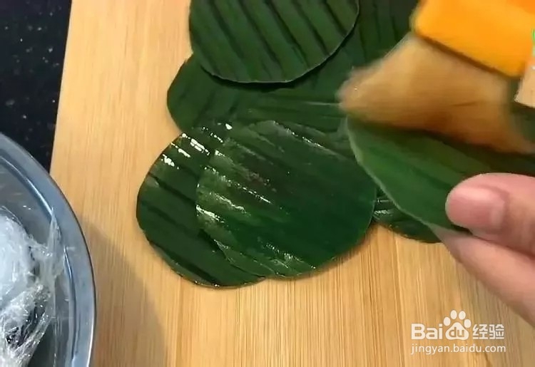 如何在家里做椰丝玫瑰粿？