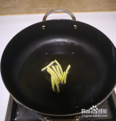 木耳炒蒜苗(家常菜）