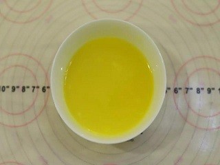 百变凯蒂猫甜甜圈怎么做？