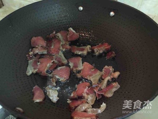 腊肉炖粉条的做法