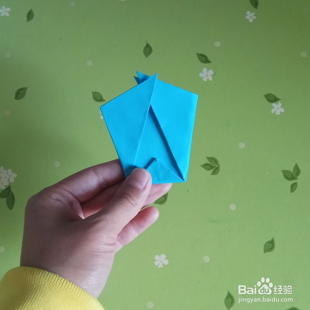 儿童智力手工制作方法:如何做美丽的花瓶收纳盒