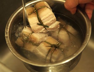 扎肉怎么做？用的是什么肉？详细教程