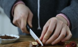 如何制作当归鸡蛋红糖水
