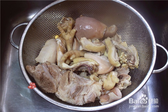 猪肚煲鸡汤的做法