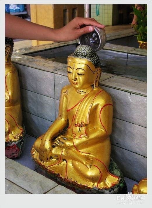 古老的缅甸马哈木尼寺游记