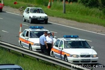 发生交通事故 我们应该如何应对