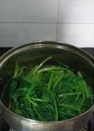 菠菜鸡蛋饼的做法