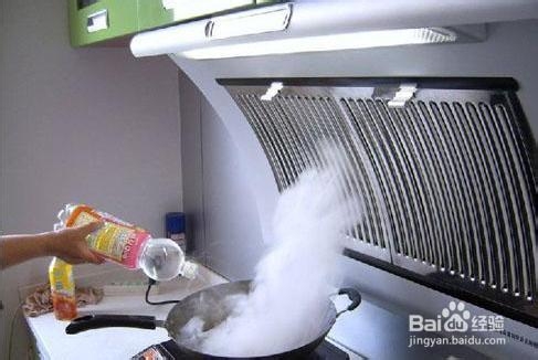 三个妙招让你轻松清洗油烟机