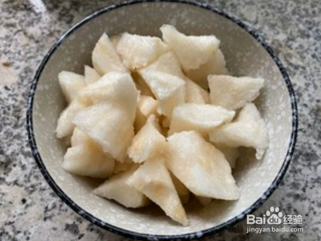 雪梨银耳红枣汤