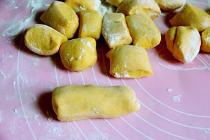 黄玫瑰馒头怎么做