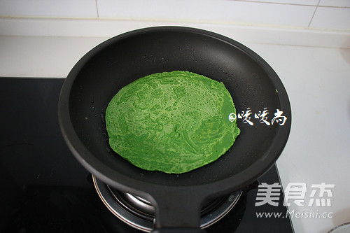 菠菜鸡蛋卷饼