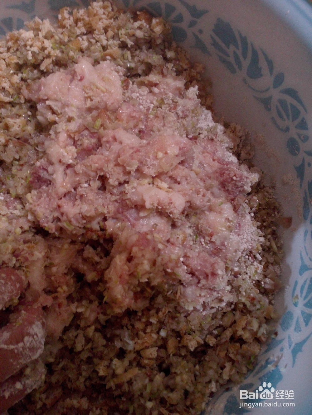 客家八大盘之炸肉丸